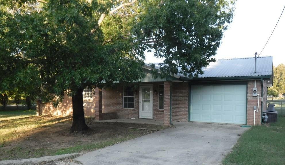 Property Photo:  312 Hall Street  TX 76251 