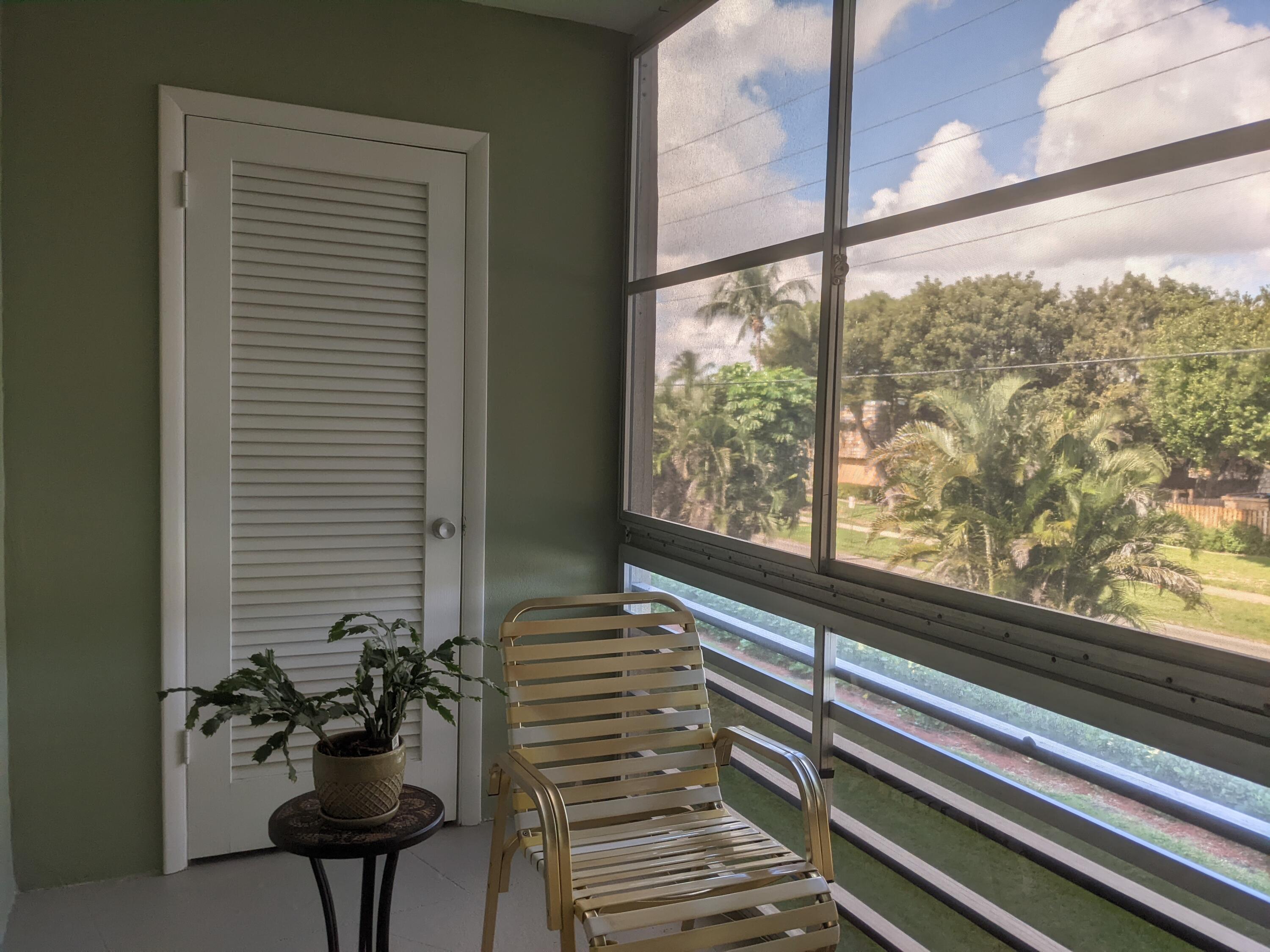 Property Photo: 2721 N Garden Drive 203 FL 33461