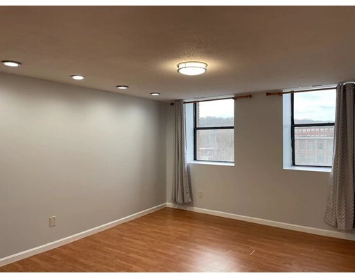 Property Photo: 34 Newhall St 403 MA 01852