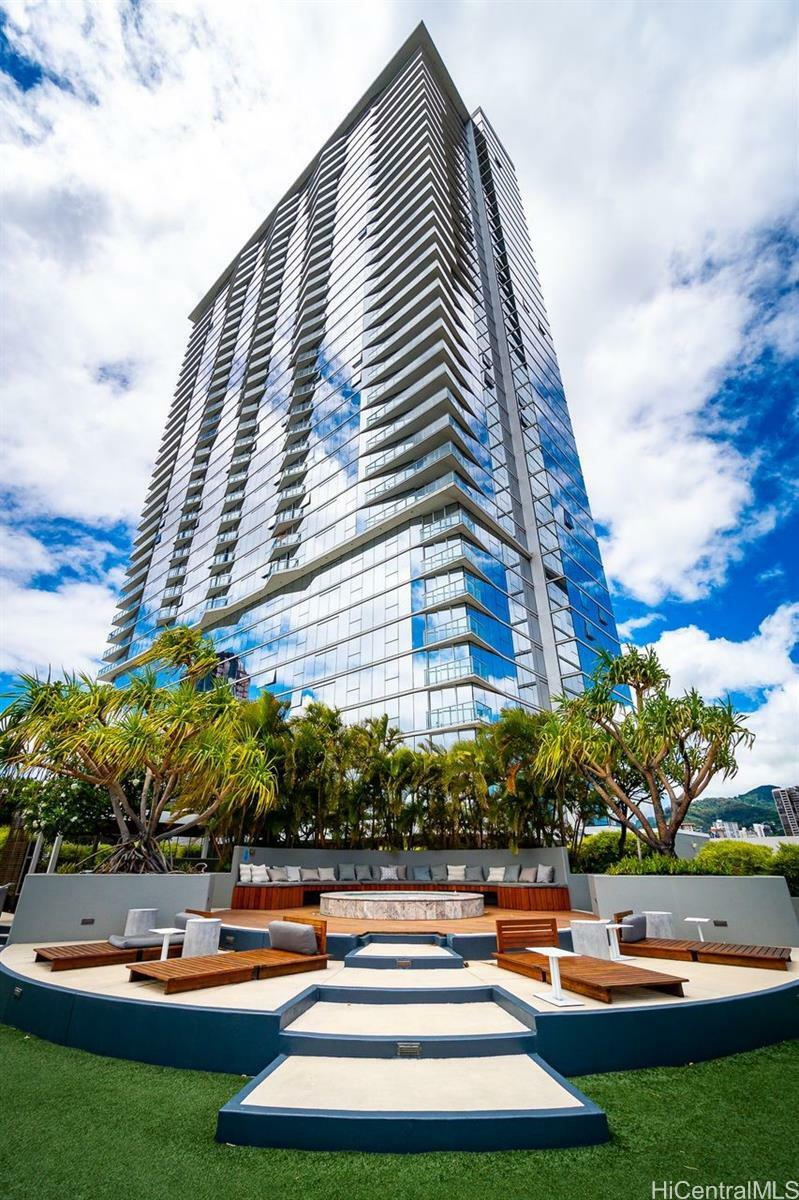 Property Photo:  888 Kapiolani Boulevard 4210  HI 96813 