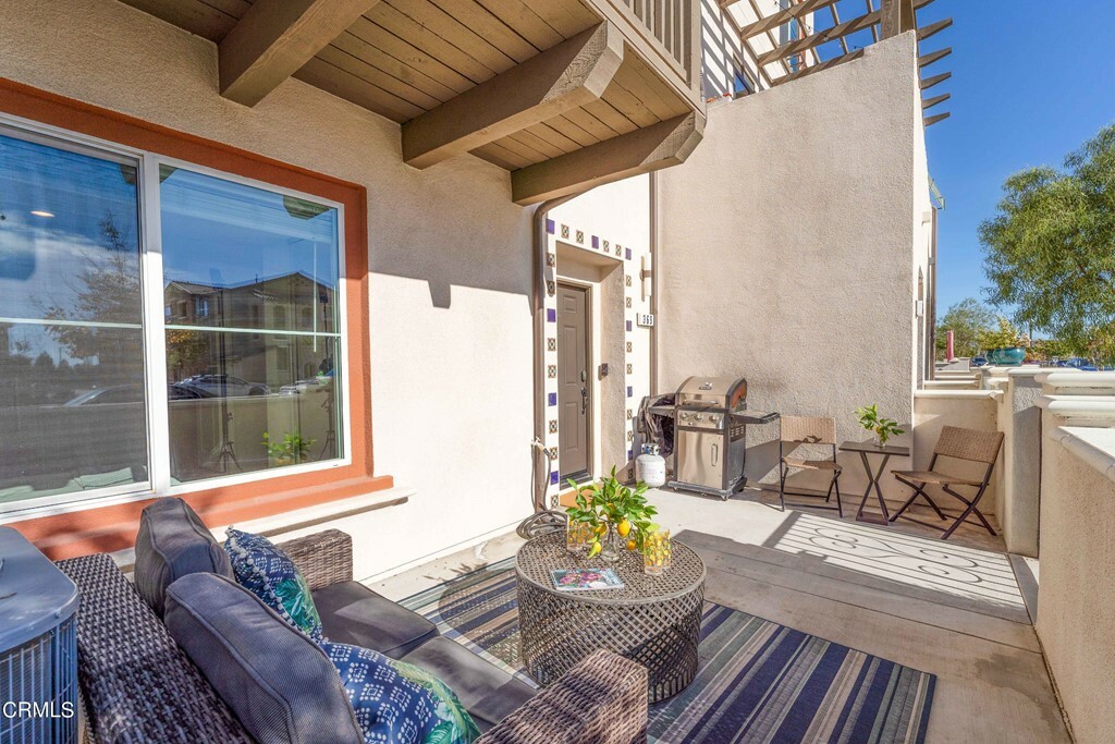 Property Photo:  369 Townsite Promenade  CA 93010 