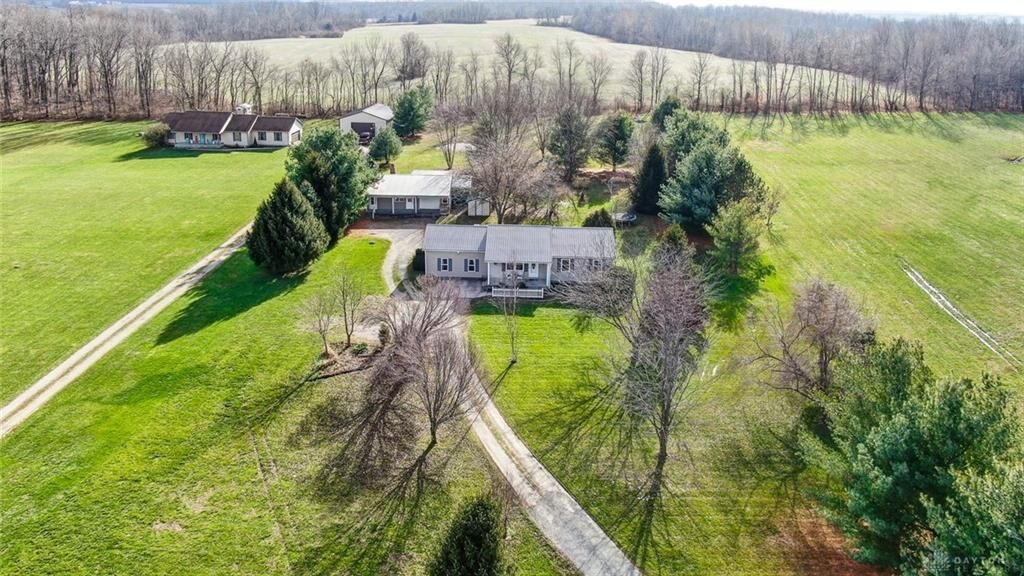 Property Photo: 8655 Stoney Point Road OH 45133