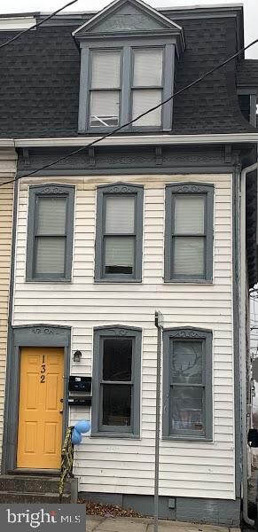 Property Photo:  132 S Queen Street  PA 17403 