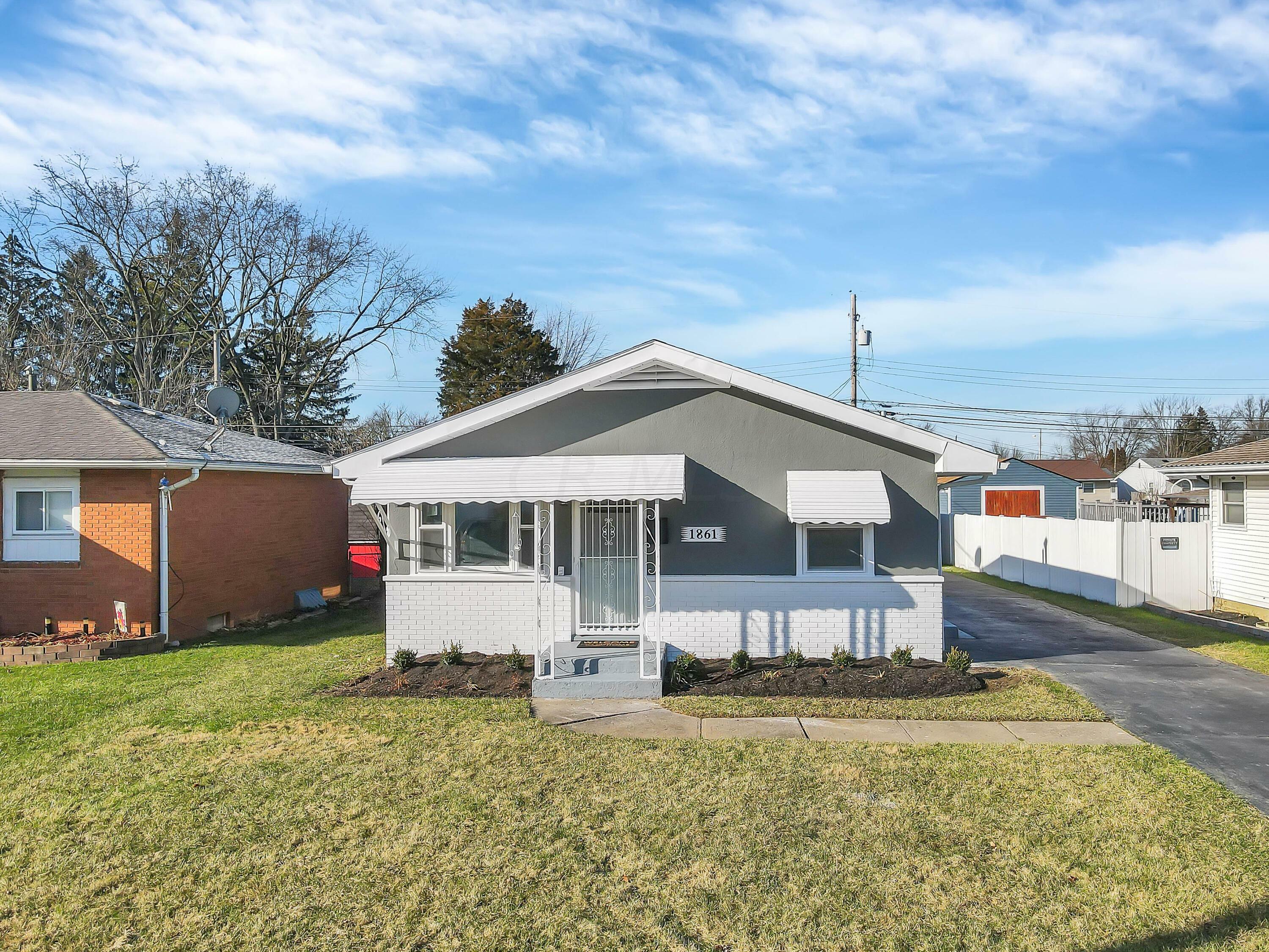 Property Photo: 1861 Berkeley Road OH 43207