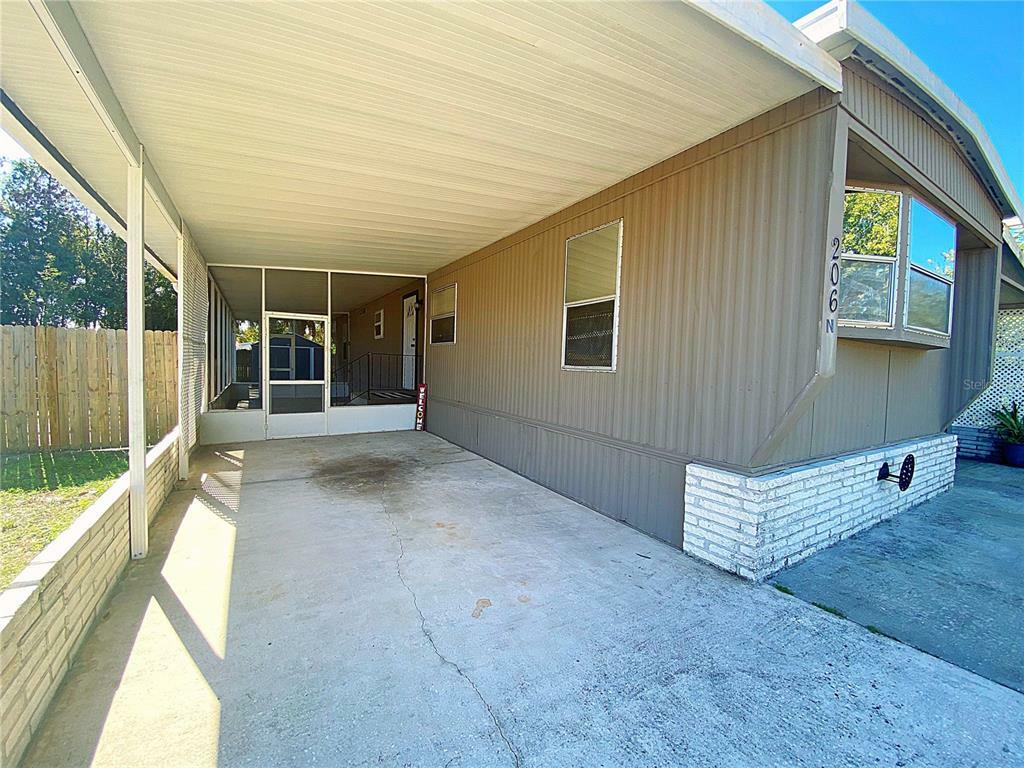 Property Photo:  206 Caloosa Lake Circle N  FL 33859 