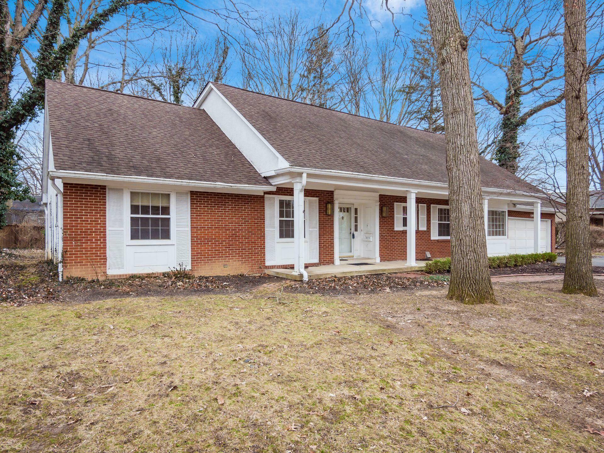 Property Photo: 1290 London Drive OH 43221