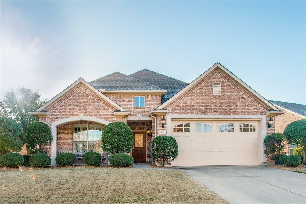 Property Photo:  421 Pebble Beach Drive  TX 75036 