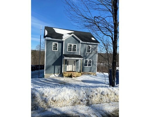 Property Photo: 103 Kenwood Dr MA 01543