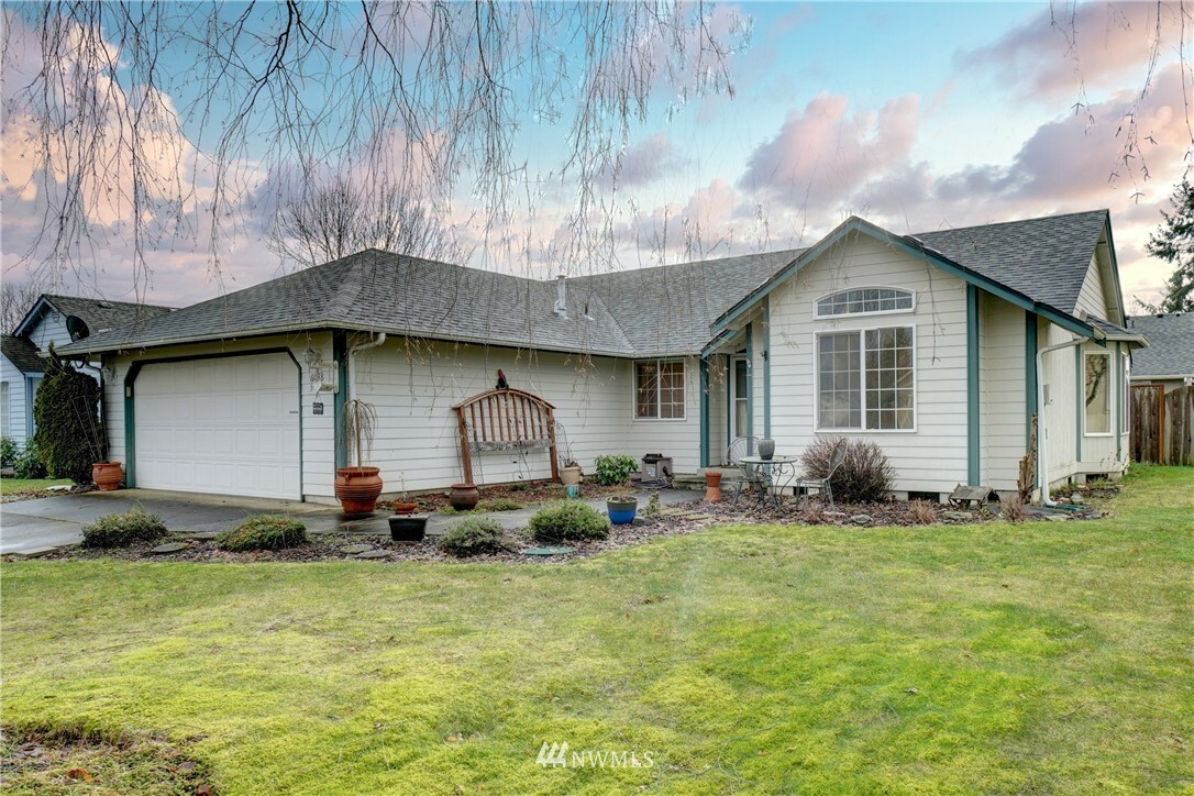 Property Photo: 6038 60th Loop SE WA 98513