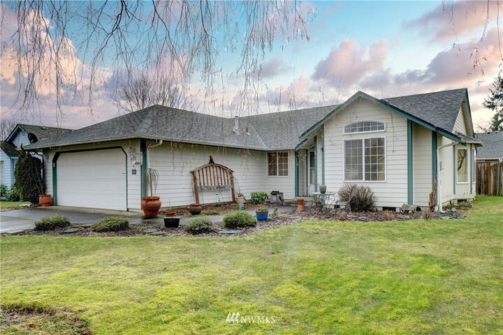 Property Photo:  6038  60th Loop SE  WA 98513 