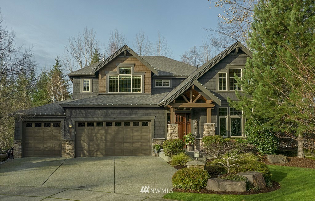 Property Photo:  6209 Whitaker Lane SE  WA 98065 