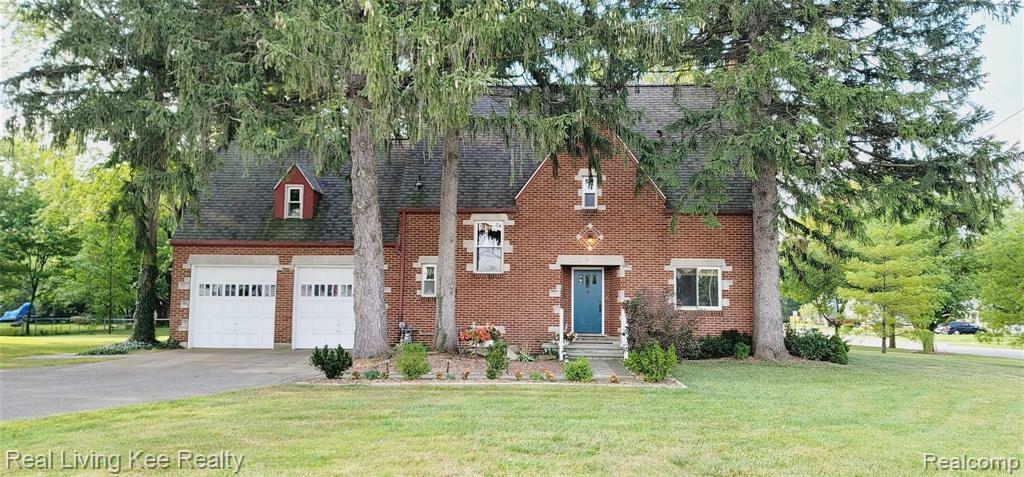 Property Photo: 3985 Ravenswood Road MI 48040 1197