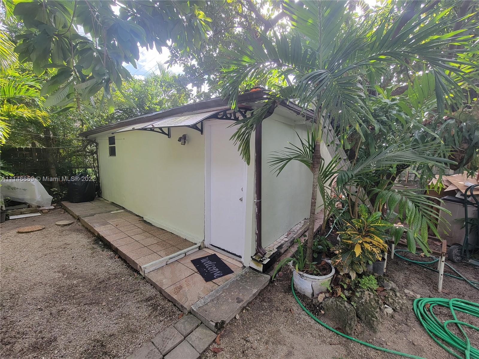 Property Photo: 9770 SW 47th St 2 FL 33165