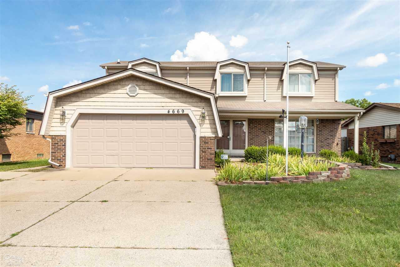 Property Photo:  4669 Admiral  MI 48310 