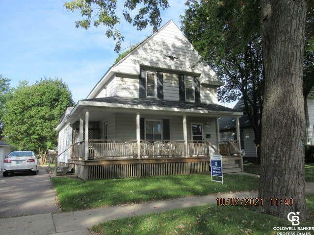 Property Photo:  605 N Saginaw St  MI 48429 