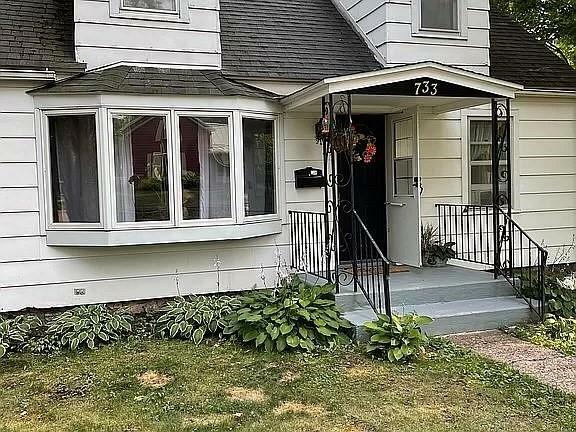 Property Photo: 733 Lafollette Street WI 54801