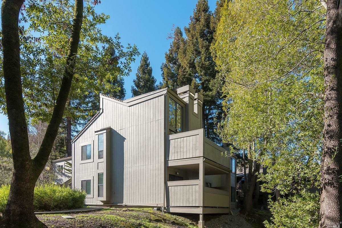 Property Photo: 113 Quail Court CA 94949