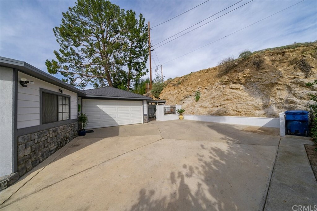 Property Photo: 4337 Houghton Avenue CA 92501