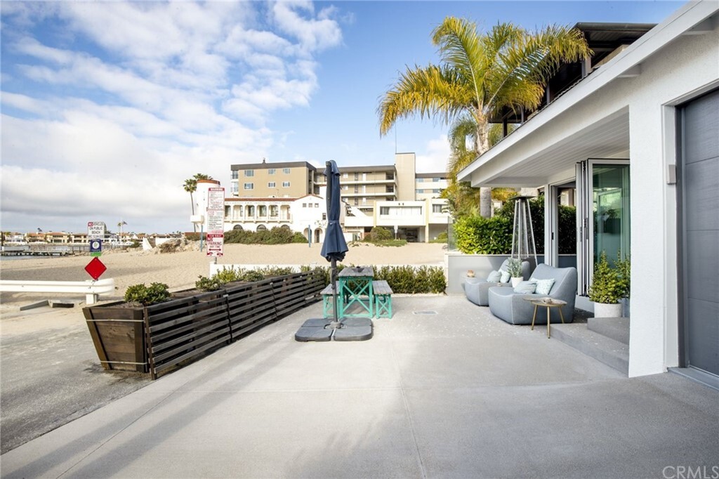 Property Photo: 2608 Cove Street CA 92625
