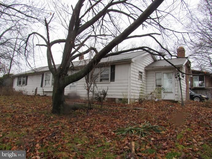 Property Photo:  5609 Waltersdorff Road  PA 17362 