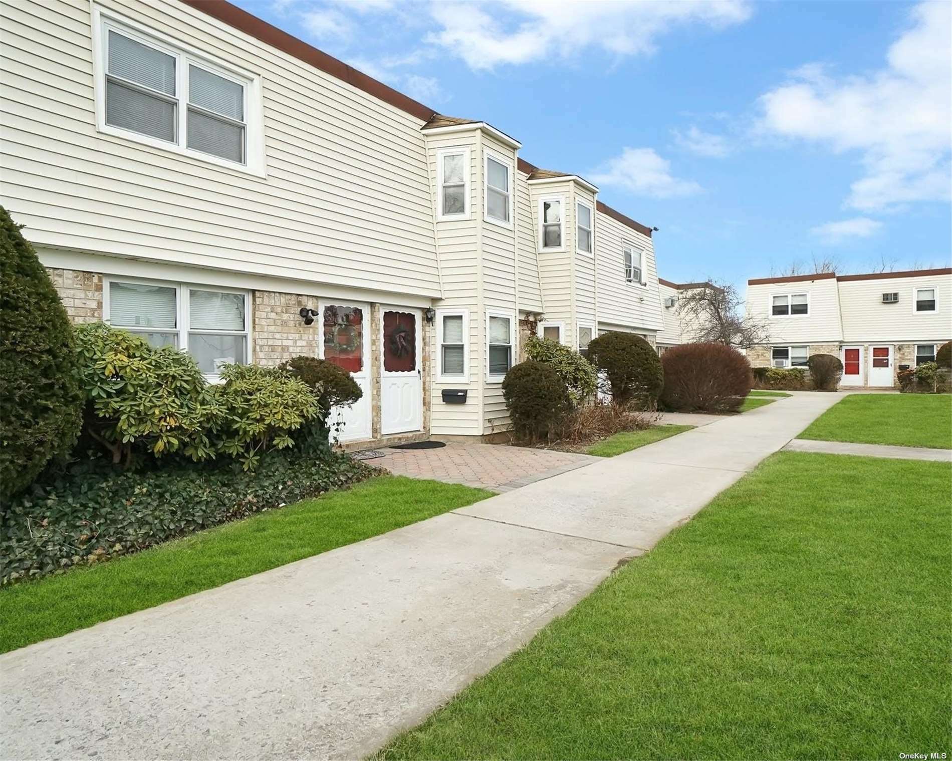 Property Photo:  15 Harrison 46E  NY 11701 