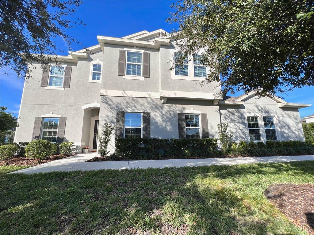 Property Photo:  2918 Sand Oak Loop  FL 32712 