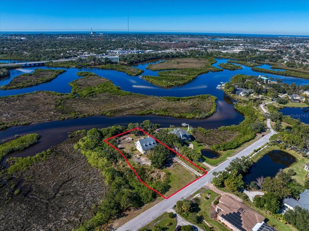 Property Photo:  1456 N Jasmine Avenue  FL 34689 