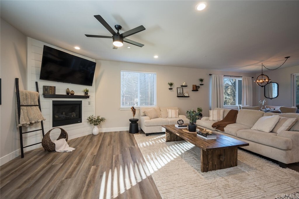 Property Photo: 6503 Poquito Creek Lane CA 93422