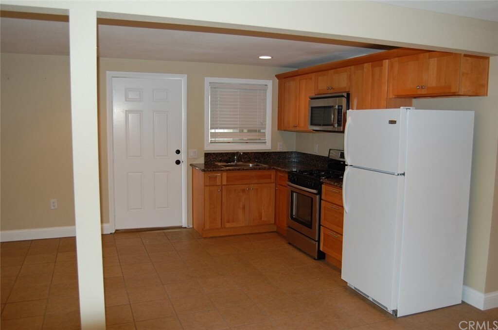 Property Photo:  1006 S El Camino Real E  CA 92672 