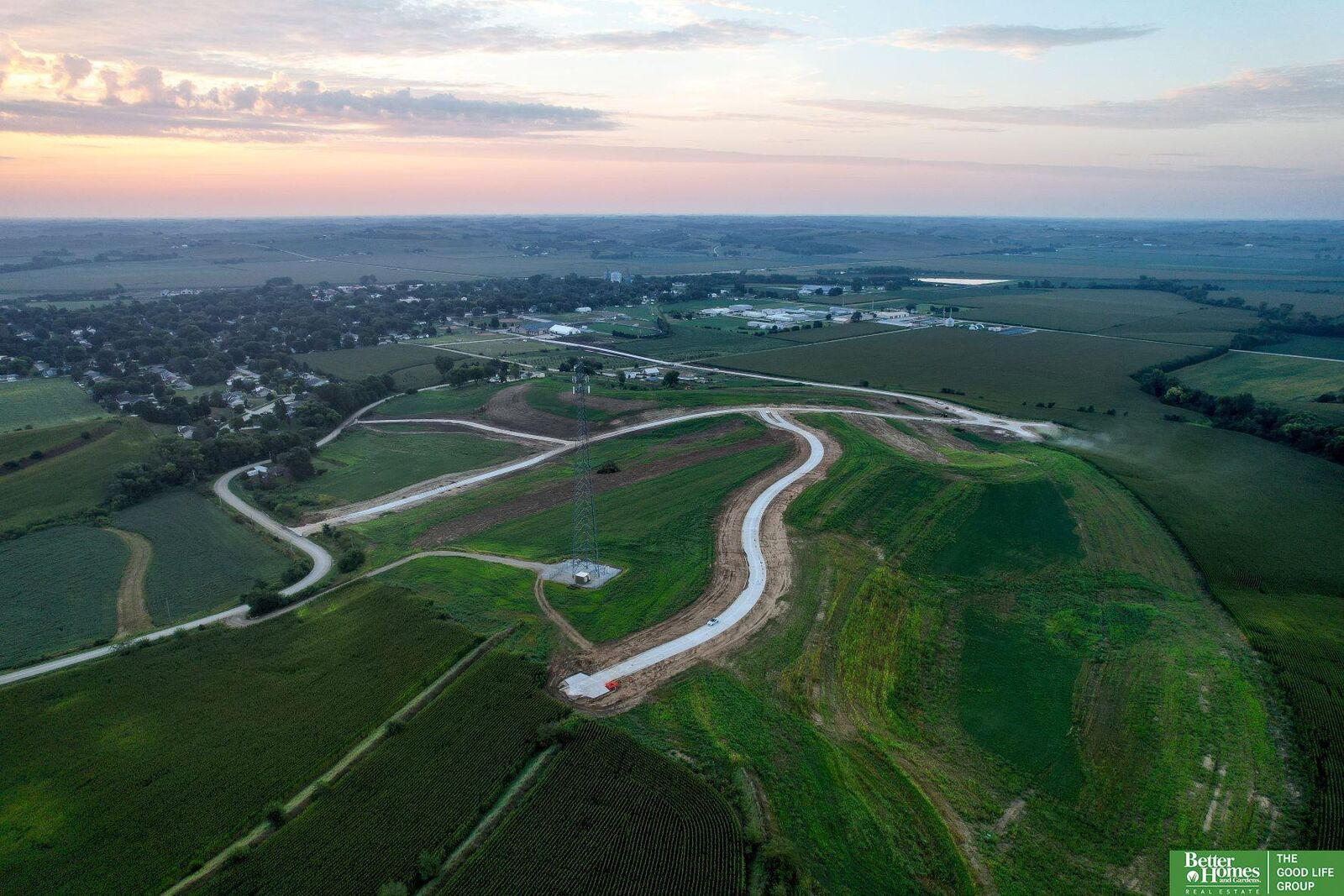 Property Photo: 102 Ridgeline IA 51579