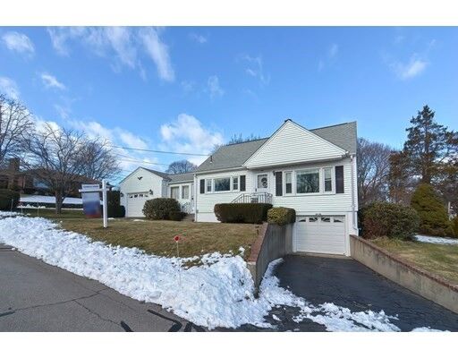 Property Photo:  10 Metcalf Avenue  MA 01757 