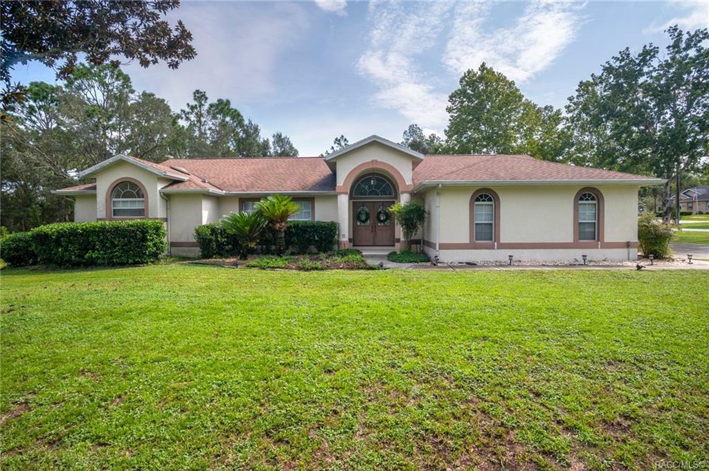 Property Photo:  5780 N Larkspur Way  FL 34465 