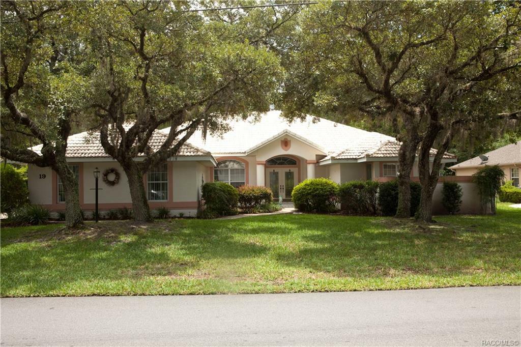 Property Photo:  19 Linder Drive  FL 34446 