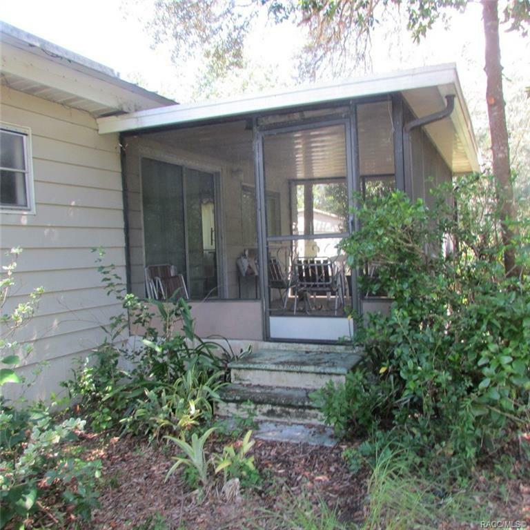 Property Photo:  2755 Squirrel Court  FL 34450 