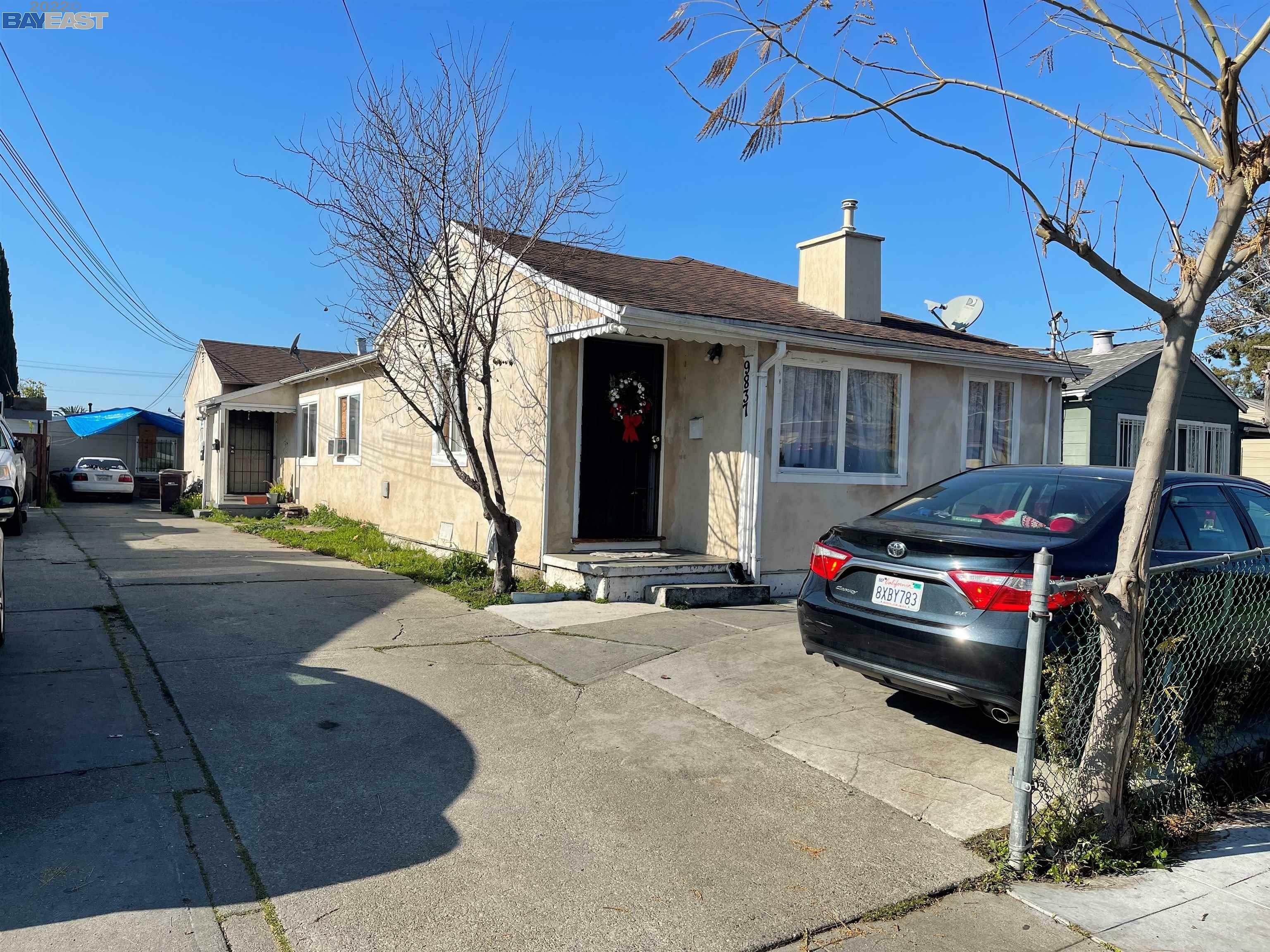 Property Photo:  9837 Plymouth St  CA 94603 