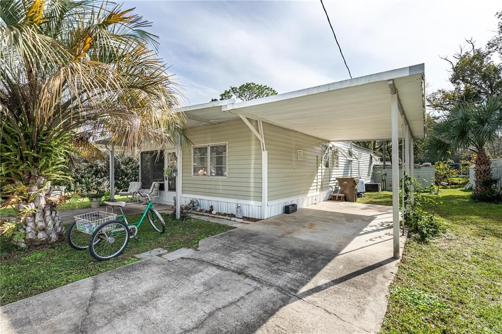 Property Photo: 15414 Santa Fe Trail FL 32726