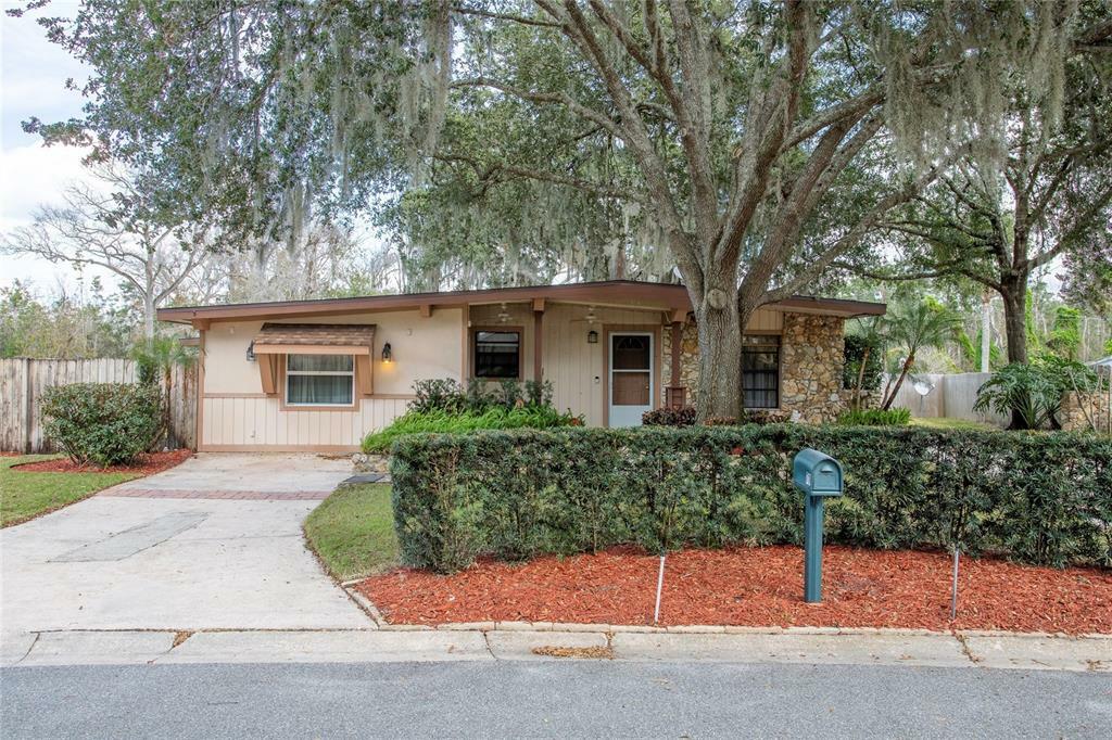 Property Photo:  719 Cherokee Circle  FL 32773 