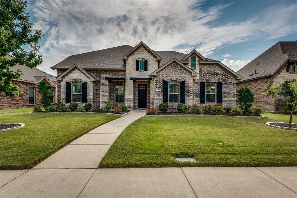 Property Photo:  136 Cool Brook Drive  TX 75154 