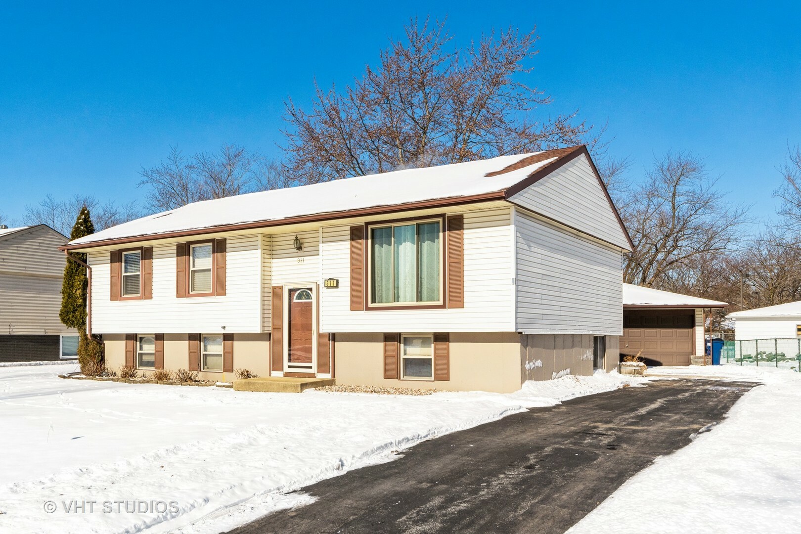 Property Photo:  311 E Birch Drive  IL 60425 