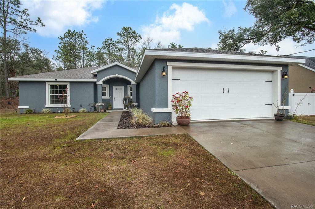 Property Photo:  1589 W Belen Drive  FL 34434 