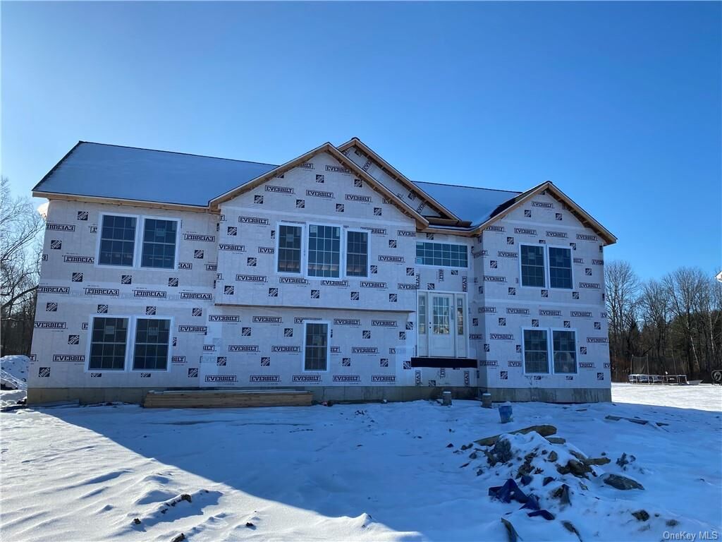 Property Photo: 21 Robin Court NY 12570