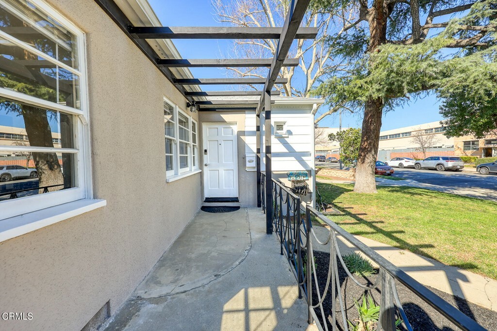 Property Photo:  405 N Keystone Street  CA 91506 