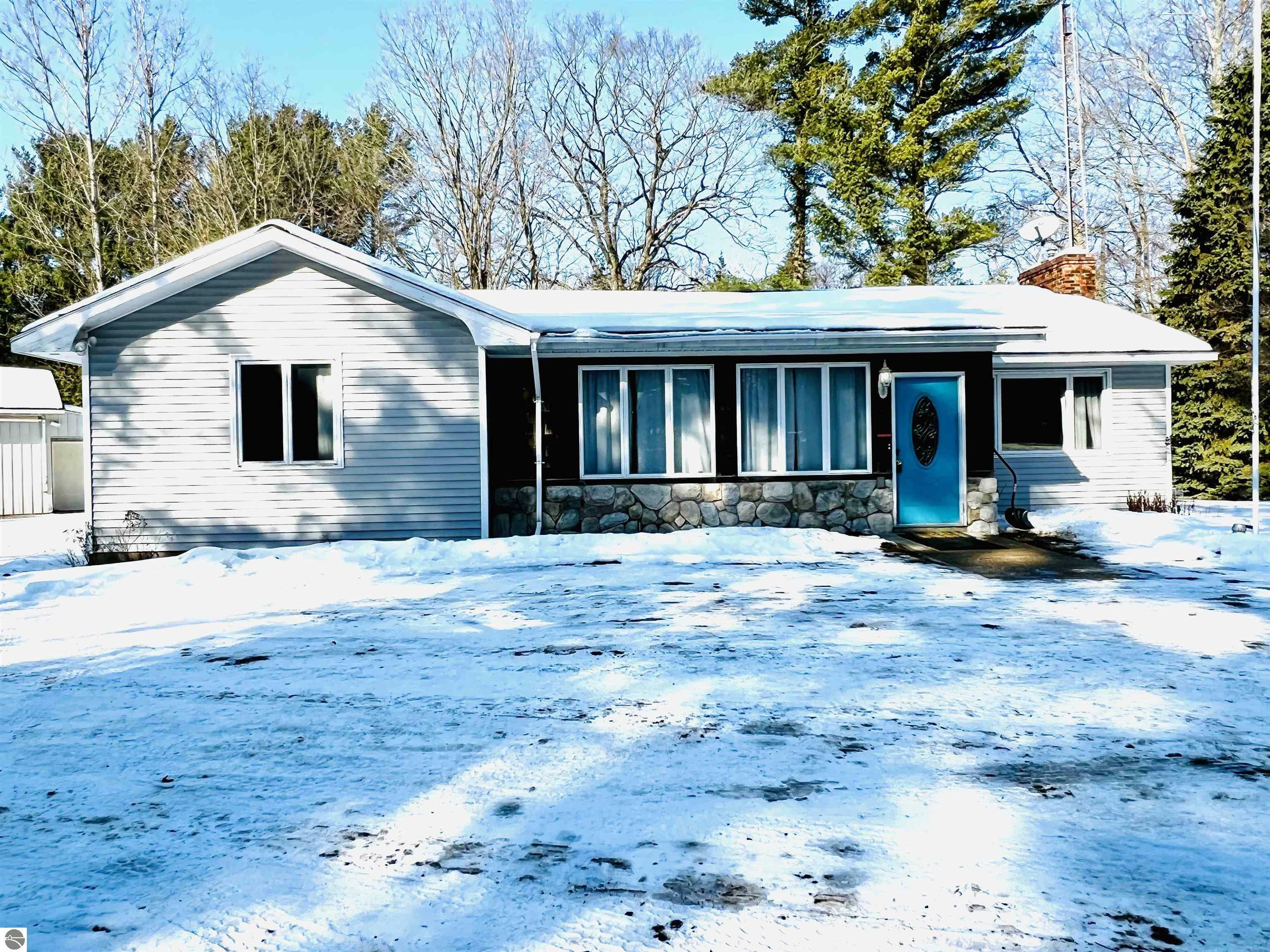 3008 Indian Hill Road  Honor MI 49640 photo
