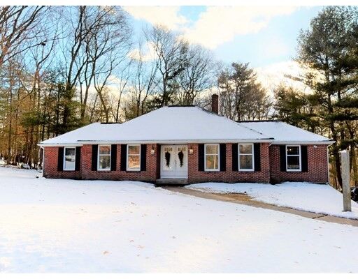 Property Photo:  3 Old Conant Circle  MA 02454 