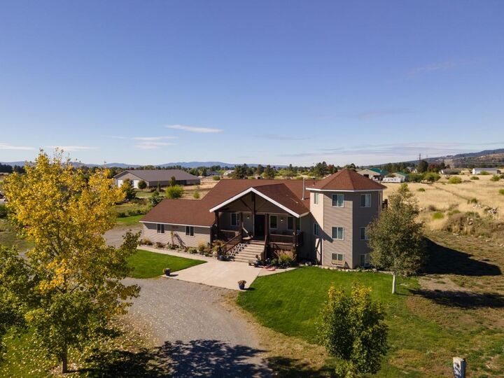 6625 N Idaho Rd  Newman Lake WA 99025 photo