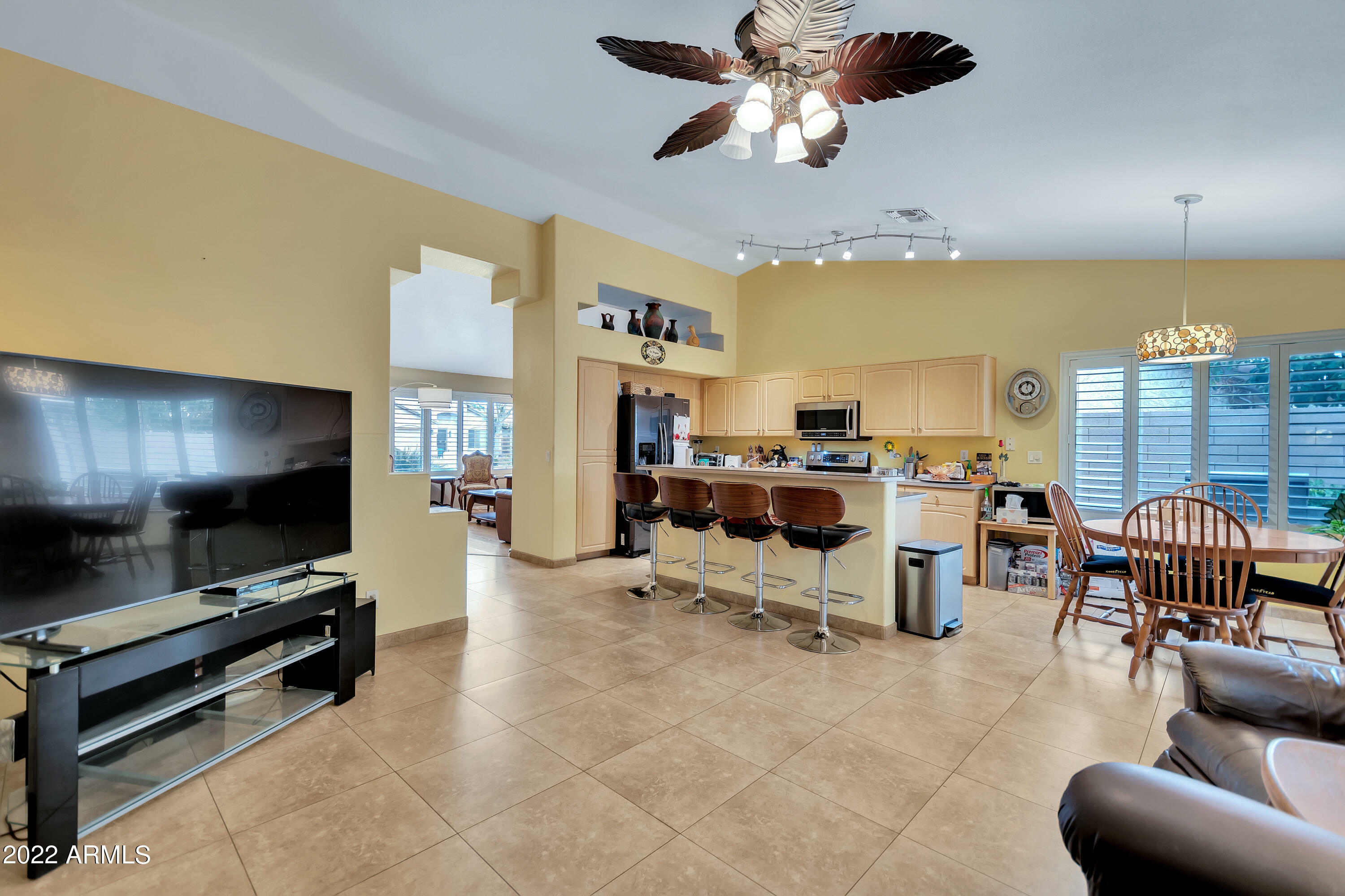 Property Photo:  471 E Appaloosa Road  AZ 85296 