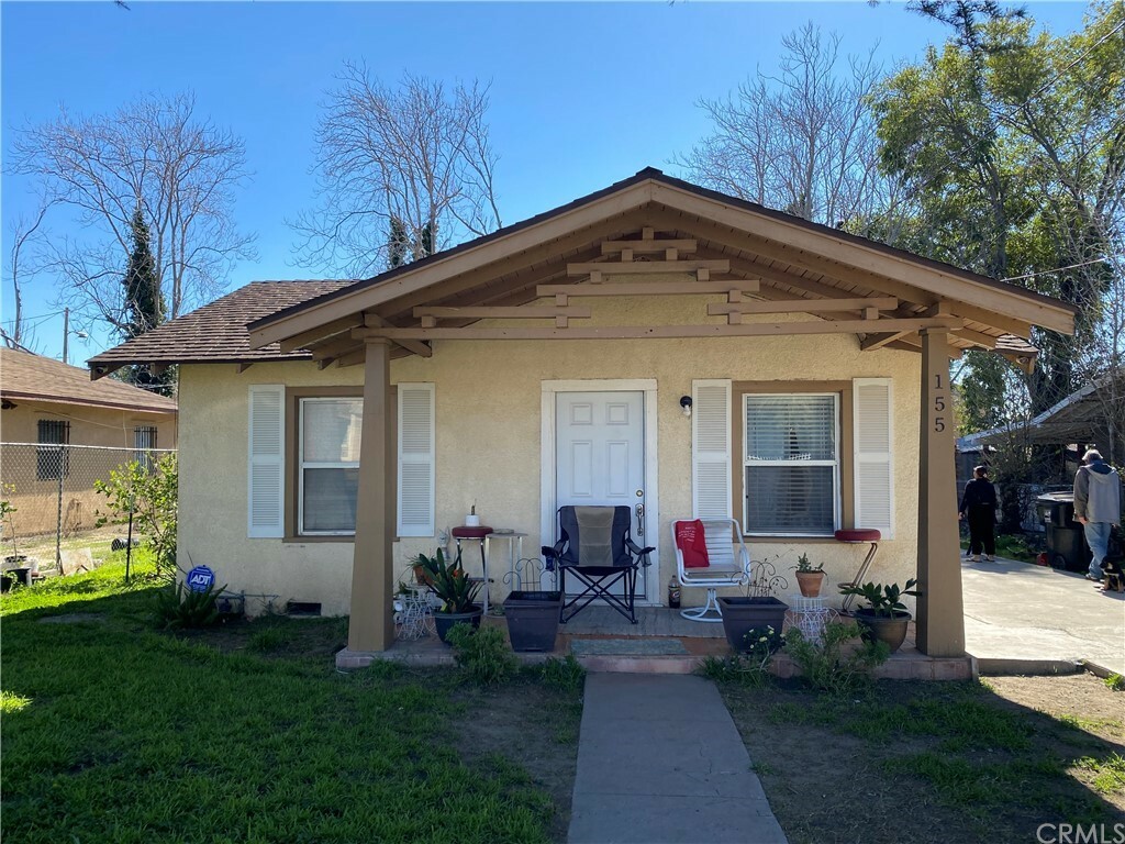 Property Photo: 155 Magnolia Avenue CA 92405