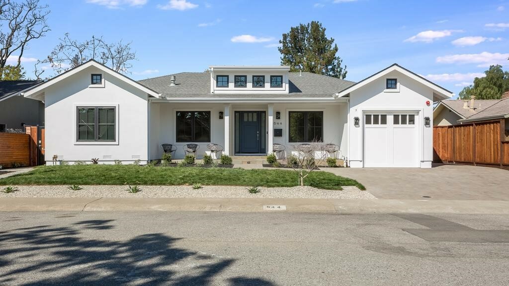 Property Photo:  644 Georgia Avenue  CA 94306 