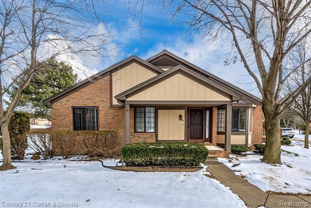 186 Meadow Lane Circle  Rochester Hills MI 48307 photo