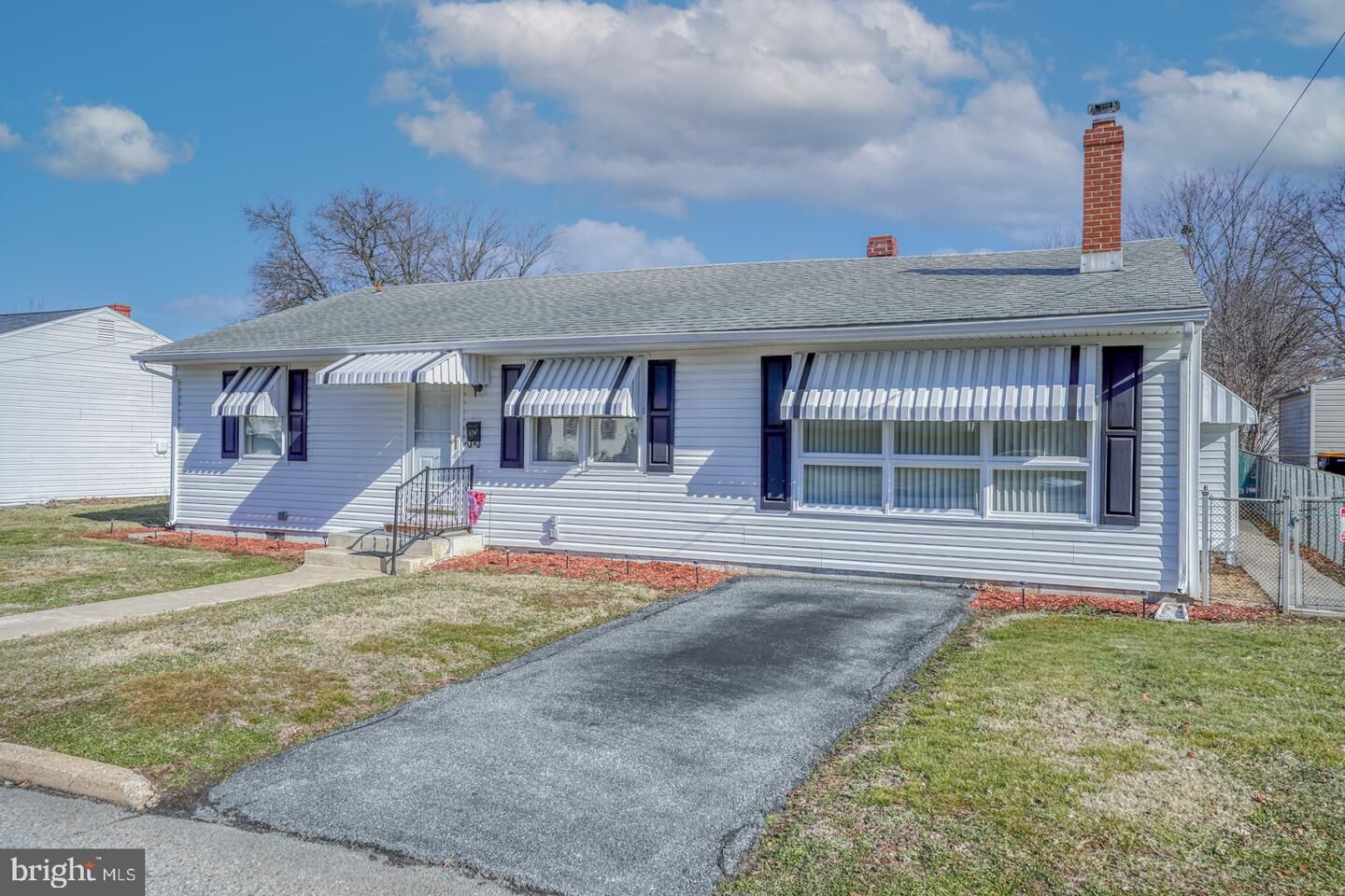 Property Photo:  112 N High Street  DE 19977 